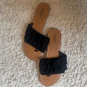 Arizona Sandals Size 11
